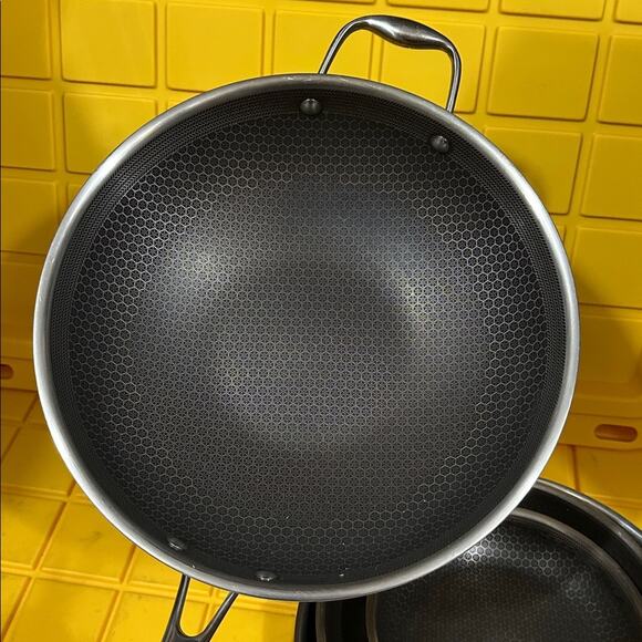 HEXCLAD 5 Piece Nonstick Stainless Steel Frying Pan Set 10 12 and Wok $600 - Picture 2 of 9